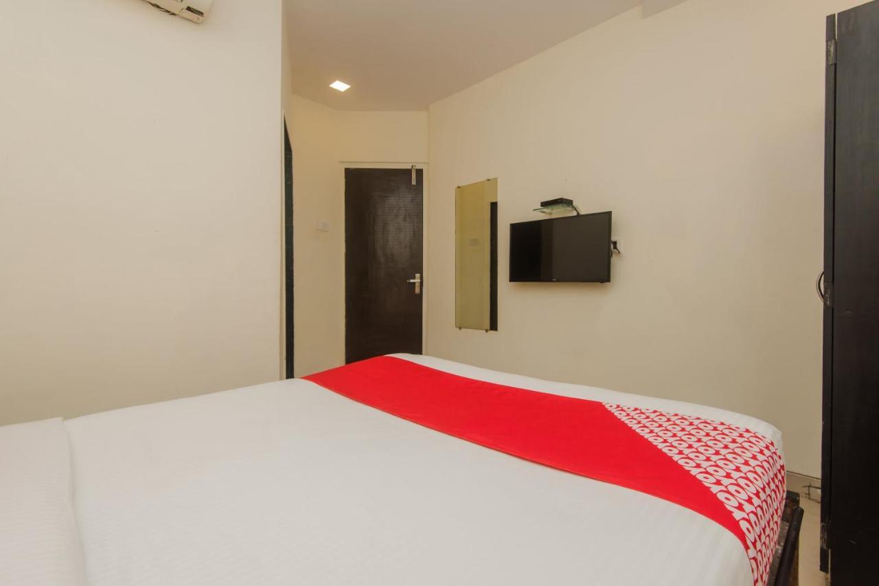 Oyo 10103 Hotel Aviva Mumbai Exteriör bild